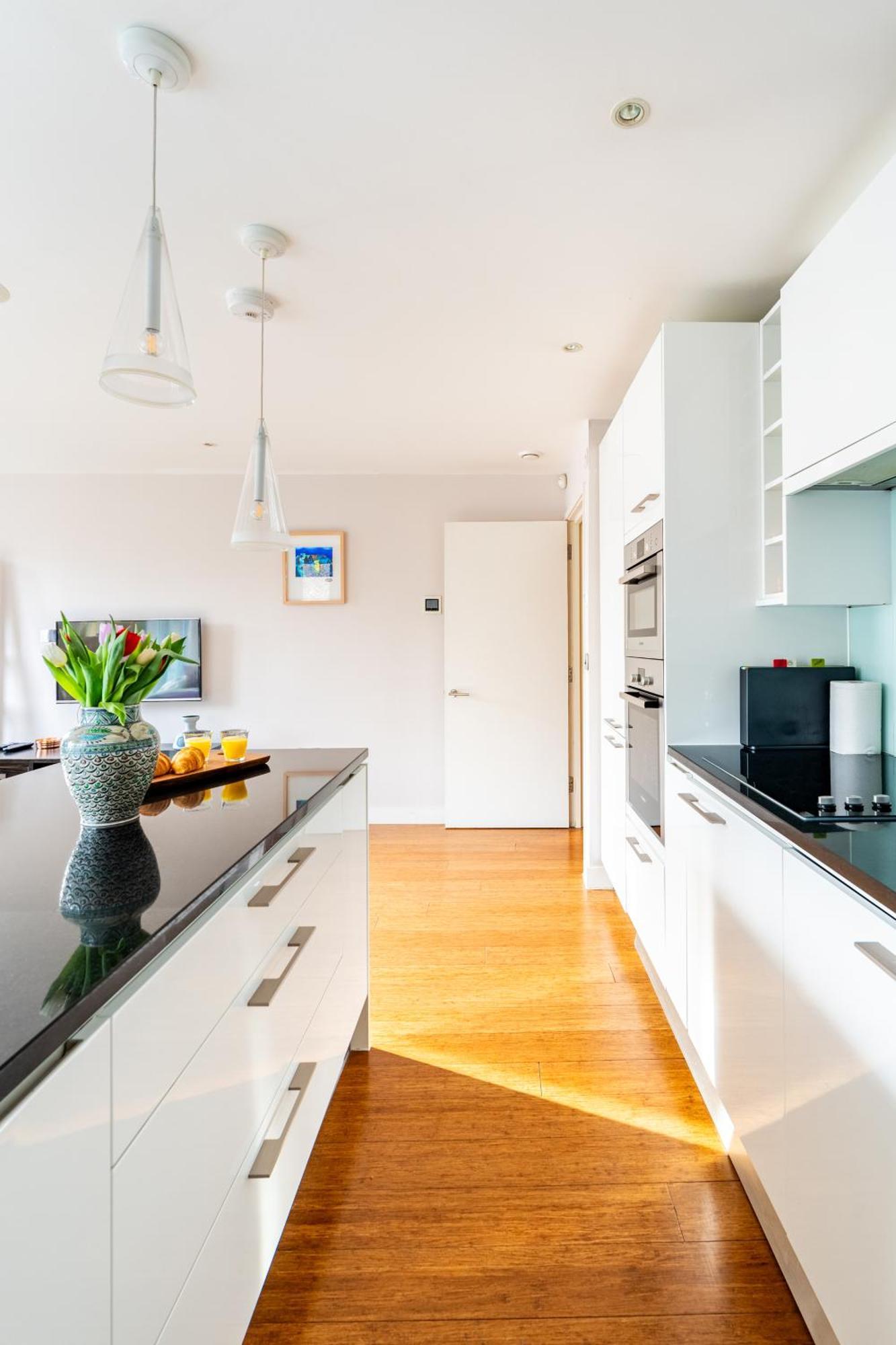 Apartamento King Beds With En-suite, Private Balcony And Elevator By Iconic Portobello Market Londres