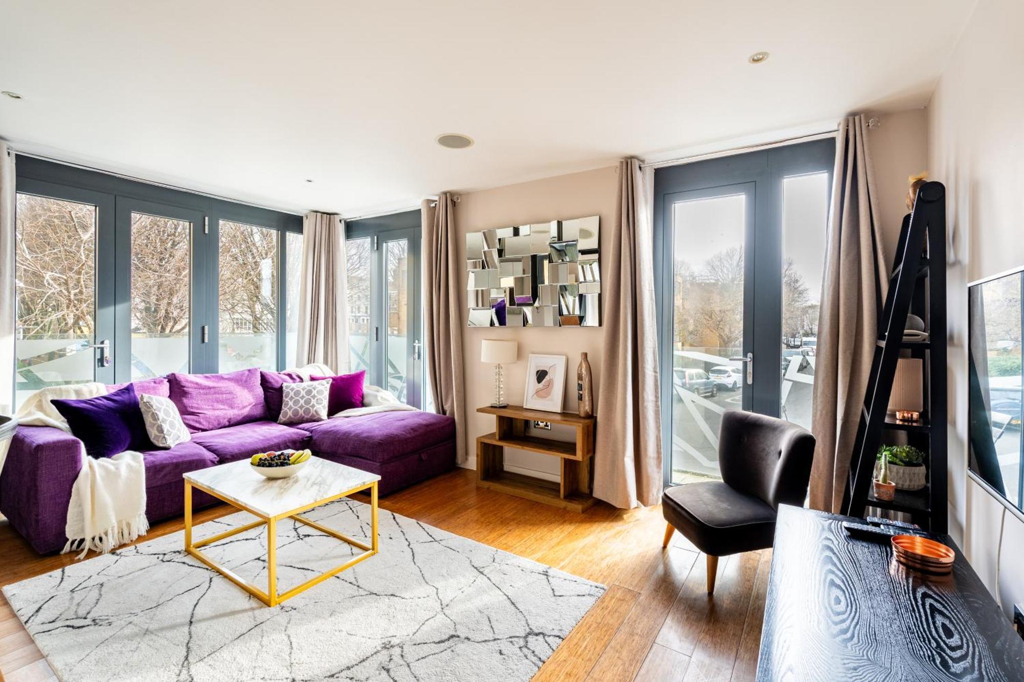 King Beds With En-suite, Private Balcony And Elevator By Iconic Portobello Market * Londres