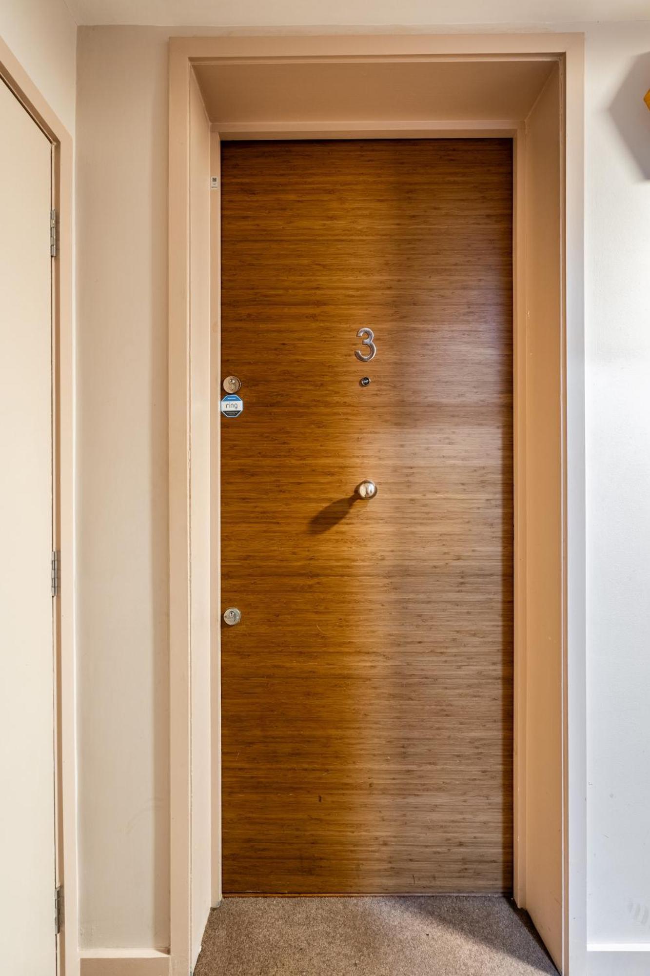 King Beds With En-suite, Private Balcony And Elevator By Iconic Portobello Market Apartamento