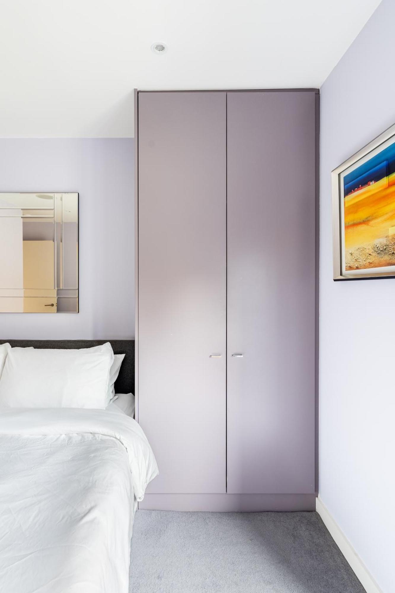 Apartamento King Beds With En-suite, Private Balcony And Elevator By Iconic Portobello Market *